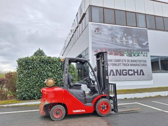 Carretilla contrapesada de 4 ruedas Hangcha XF35G