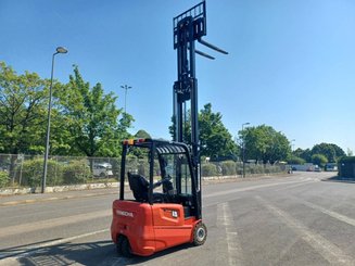 Carretilla contrapesada de 3 ruedas Hangcha A3W18