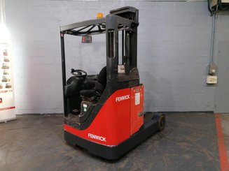 Carretilla retráctil Fenwick R20 - 4