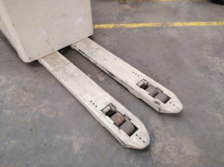 Recogepedidos de baja altura Crown RT3500 - 7