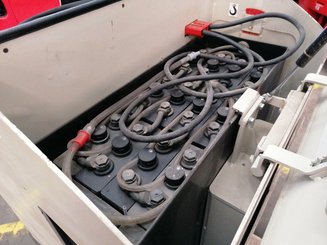 Recogepedidos de baja altura Crown RT3500 - 11