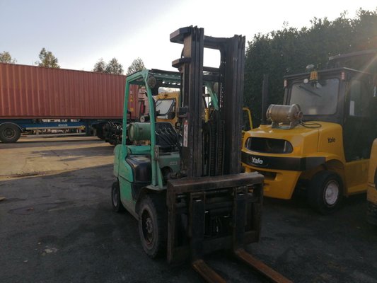 Carretilla contrapesada de 4 ruedas Caterpillar GP30N - 1