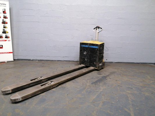 Transpaleta con conductor acompañante Caterpillar NPP20N2 - 1