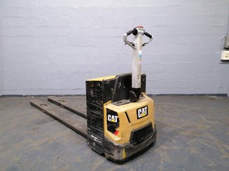 Transpaleta con conductor acompañante Caterpillar NPP20N2