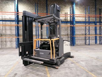 Carretilla trilateral con cabina de mando elevable Crown TSP6500-1,25 - 7
