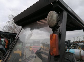 Carretilla contrapesada de 4 ruedas Caterpillar GP45K2