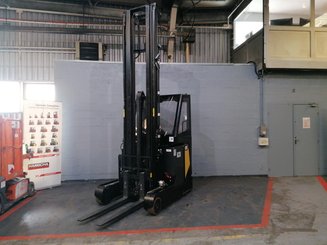 Carretilla retráctil Caterpillar NR20N2H