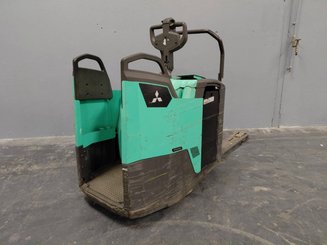 Transpaleta con plataforma Mitsubishi PBF25N3R MITSUBISHI - 4