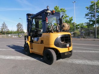Carretilla contrapesada de 4 ruedas Caterpillar GP40KL