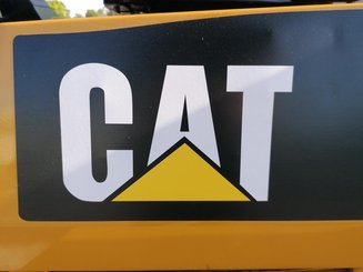 Carretilla contrapesada de 4 ruedas Caterpillar GP40KL