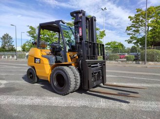 Carretilla contrapesada de 4 ruedas Caterpillar GP40N