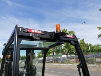Carretilla contrapesada de 4 ruedas Caterpillar GP40N