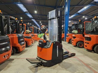Apilador con plataforma Hangcha CDD16-AZ3S