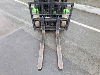 Carretilla contrapesada de 4 ruedas Hangcha XC18i - 12
