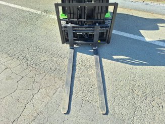 Carretilla contrapesada de 3 ruedas Hangcha X3W10-I (CPDS10-XD4-I)