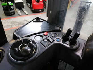Apilador con plataforma Caterpillar NSR20N - 8