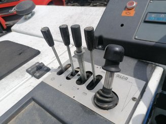 Barredora para carretera Dulevo DUB120 ELITE GAZ