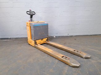 Transpaleta con conductor acompañante OMG 330K - 1