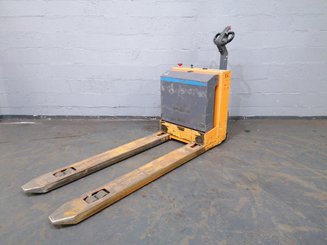 Transpaleta con conductor acompañante OMG 330K - 6