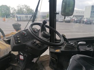 Cargadoras articulada Caterpillar 904B - 10