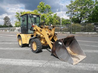 Cargadoras articulada Caterpillar 904B - 1