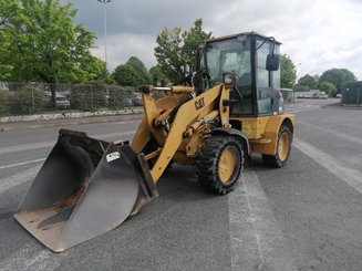 Cargadoras articulada Caterpillar 904B - 1