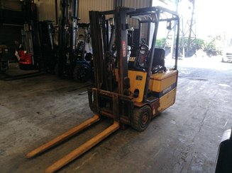 Carretilla contrapesada de 3 ruedas Caterpillar EP16 KT - 3