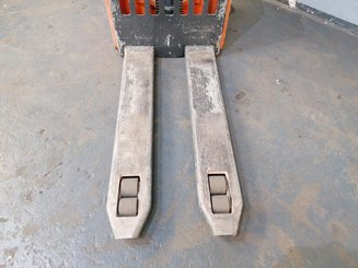 Transpaleta con conductor acompañante OMG 316KN - 7