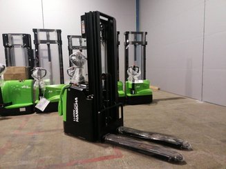 Apilador con plataforma Hangcha CDD16-AC1S-I - 1