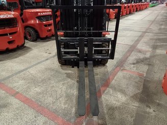 Carretilla contrapesada de 4 ruedas Hangcha XF25D