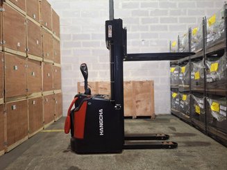 Apilador con plataforma Hangcha CDD16-AZ3S