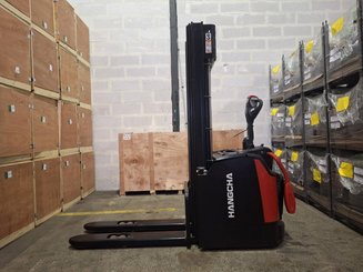 Apilador con plataforma Hangcha CDD16-AZ3S