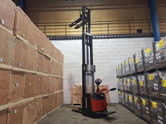 Apilador con plataforma Hangcha CDD16-AZ3S