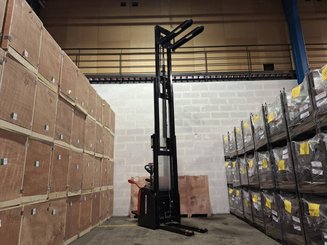 Apilador con plataforma Hangcha CDD16-AZ3S