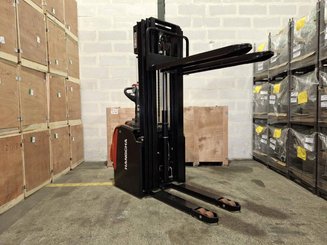 Apilador con plataforma Hangcha CDD16-AZ3S