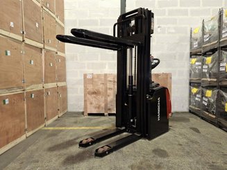 Apilador con plataforma Hangcha CDD16-AZ3S