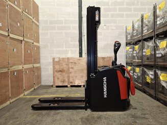 Apilador con plataforma Hangcha CDD16-AZ3S