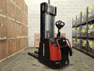 Apilador con plataforma Hangcha CDD16-AZ3S