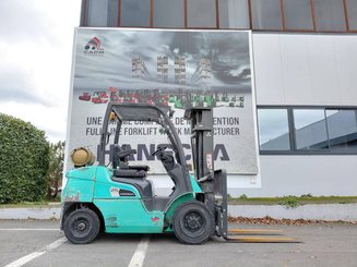 Carretilla contrapesada de 4 ruedas Mitsubishi FG25NT