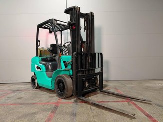Carretilla contrapesada de 4 ruedas Mitsubishi FG25NT