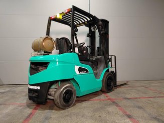 Carretilla contrapesada de 4 ruedas Mitsubishi FG25NT
