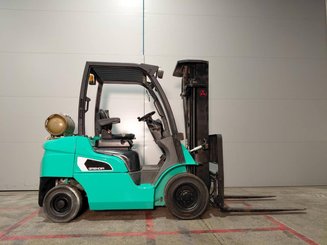 Carretilla contrapesada de 4 ruedas Mitsubishi FG25NT