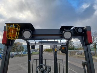 Carretilla contrapesada de 3 ruedas Yale ERP16VTMWB