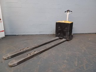 Transpaleta con conductor acompañante Caterpillar NPP20N2 - 6