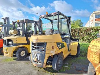 Carretilla contrapesada de 4 ruedas Caterpillar GP40N