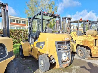 Carretilla contrapesada de 4 ruedas Caterpillar GP40N