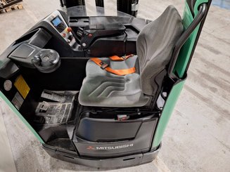 Carretilla retráctil Mitsubishi RB14N