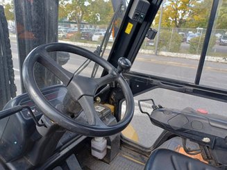 Carretilla contrapesada de 4 ruedas Caterpillar GP45K2