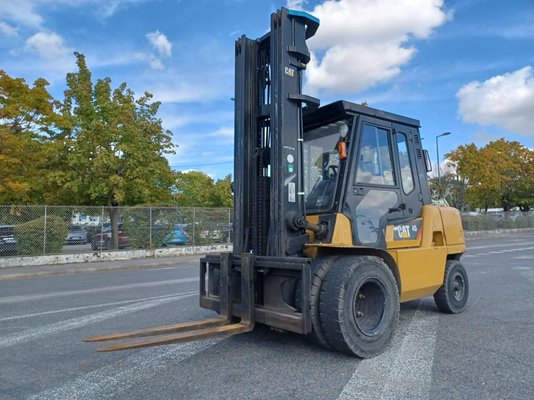 Carretilla contrapesada de 4 ruedas Caterpillar GP45K2 - 1