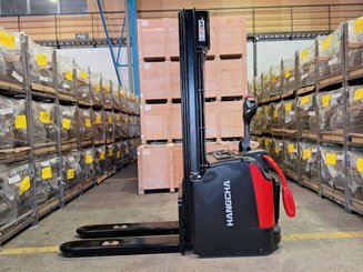 Apilador con plataforma Hangcha CDD20 AZ3S